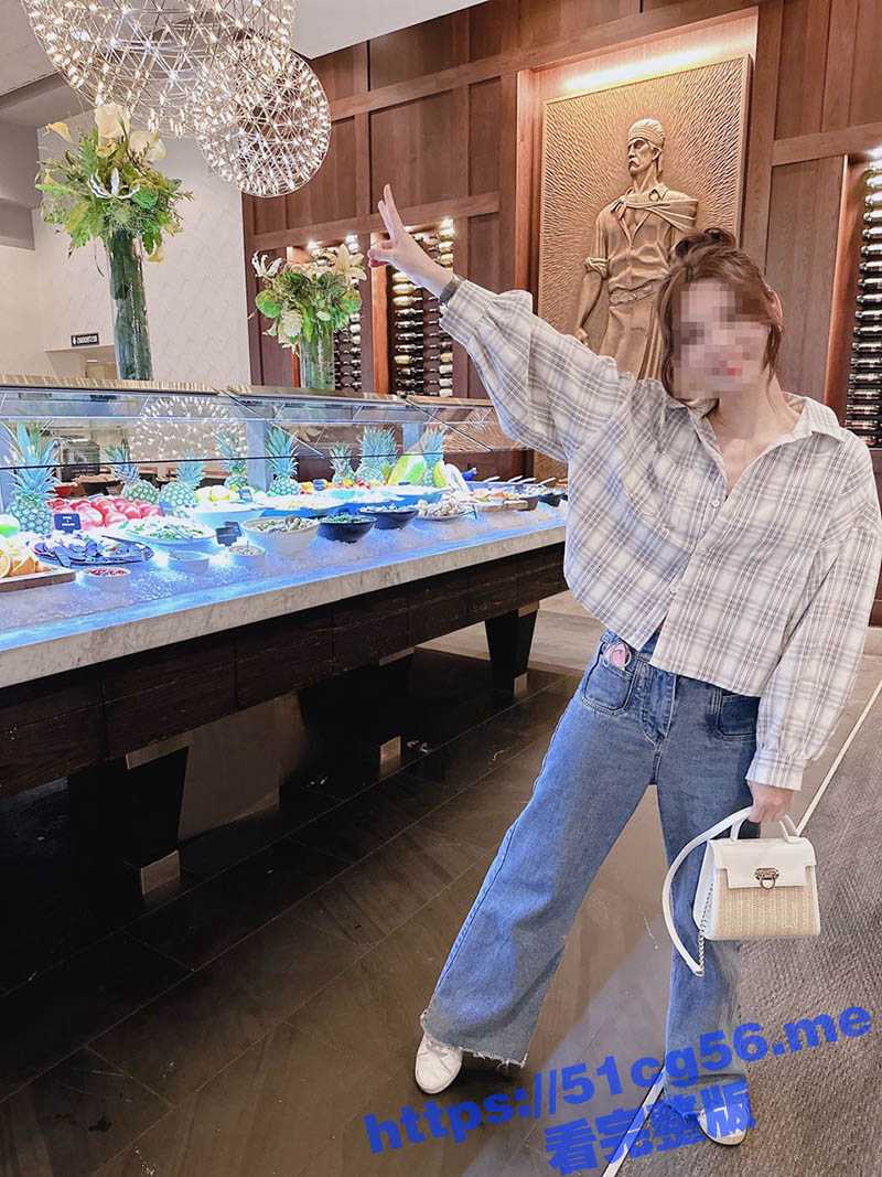 玩游戏认识的石家庄已婚人妻 刚刚结婚的小骚妇 皮肤白奶头粉 胸大屁股大身材超棒 到了床上淫荡的一批 - 51吃瓜网-51吃瓜网