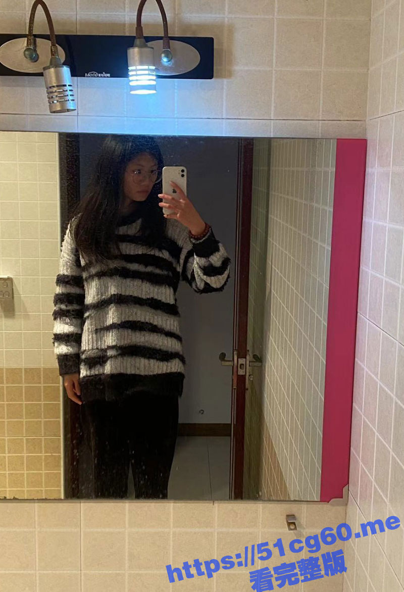 裸贷门!江西吉安00后白虎大学生 匡美珍 因裸贷欠钱不还 被曝光裸贷自慰资源! - 51吃瓜网-51吃瓜网