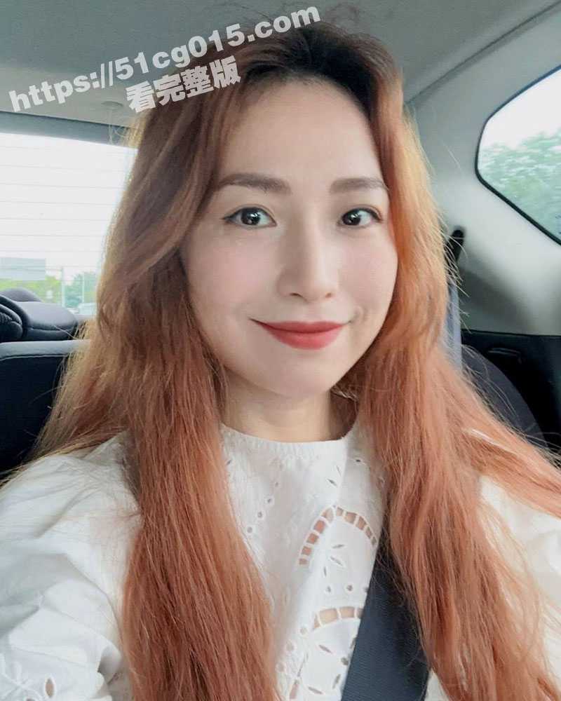 哈尔滨美发店离异少妇老板娘 和佳 不但擅长理发更擅长勾引小鲜肉 躺着闭目享受久违的冲击快感 - 51吃瓜网-51吃瓜网