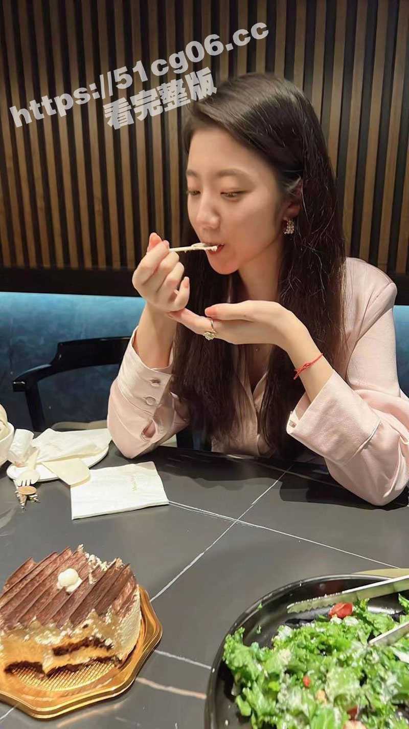 女干部也能顶半边天！细数官场那些因权色交易下马的女官员！警花张津瑜也只能甘拜下风 - 51吃瓜网-51吃瓜网