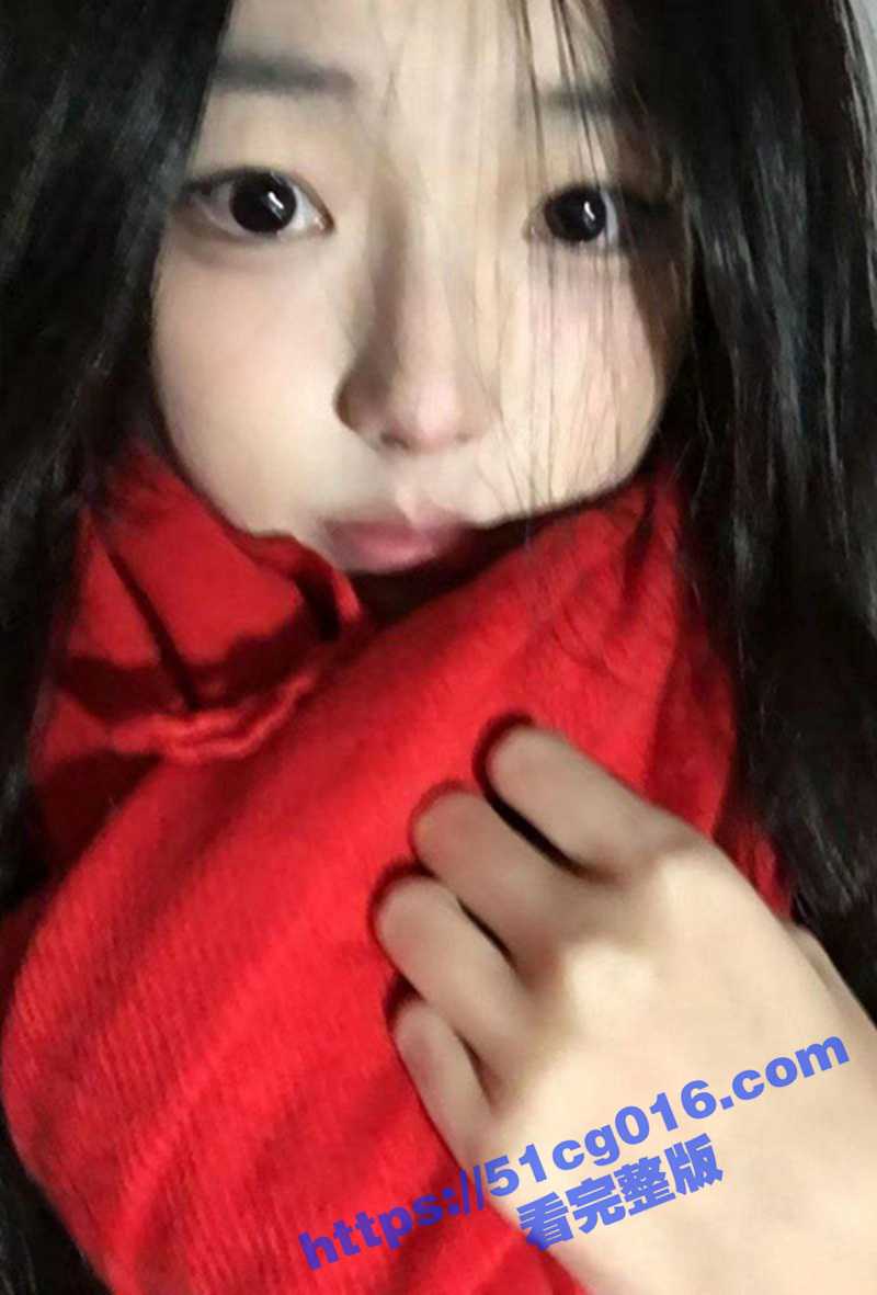 极品清纯小萝莉 肤白貌美气质佳 穿着黑丝水手服 被肥宅男闺蜜无套抽插 终于得到了女神的身子 - 51吃瓜网-51吃瓜网