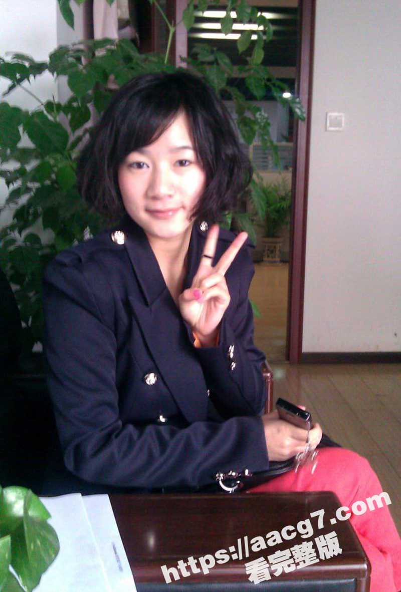 公务员眼镜妹自拍啪啪视频 人前人后反差无比 水润娇躯任由男人抽插 高潮红晕真迷人 - 51吃瓜网-51吃瓜网