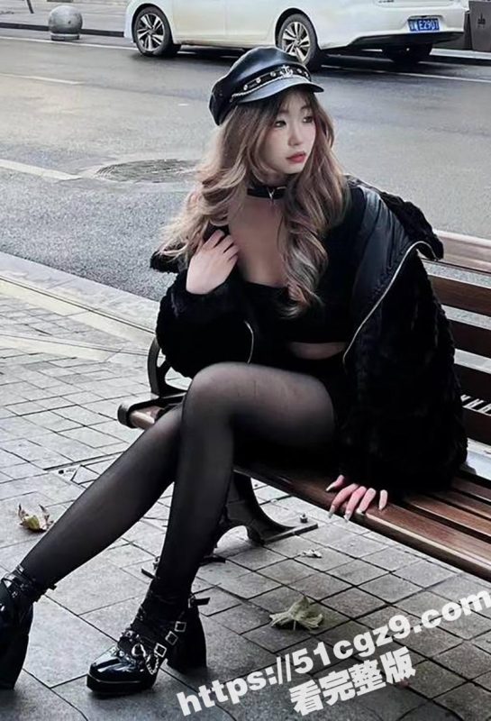 四川成都美女伴游 李瑾萱 卖逼视频曝光  3000一天陪玩陪睡  高颜导游变母狗捞金榨精 无套后入淫骚至极-51吃瓜网