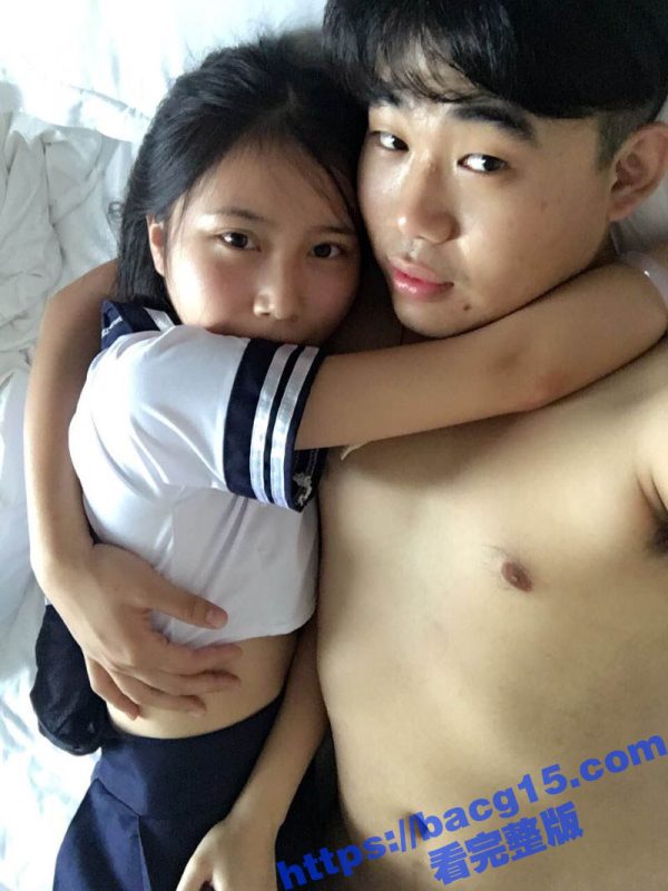 情侣自拍泄露 骚态尽露的放荡少女摇晃翘臀求疼爱 富哥猛力冲刺直击G点！-51吃瓜网