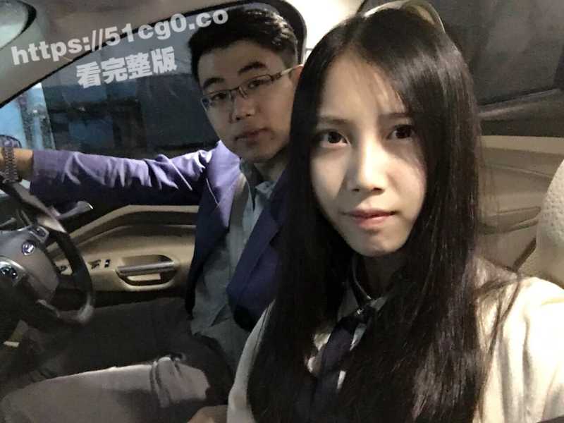 青岛上海戏剧学院 林雨嫣 看上去斯斯文文的妹子 床上却舔脚 舔棒 舔菊花 骚态尽露-51吃瓜网