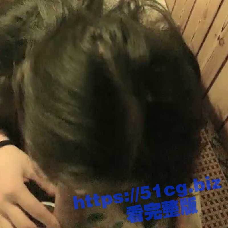 帝都网红情侣 Avove 在人来人往的浴场激情刺激啪啪！蜂腰翘臀无套内射 骚活不断 太淫荡了-51吃瓜网