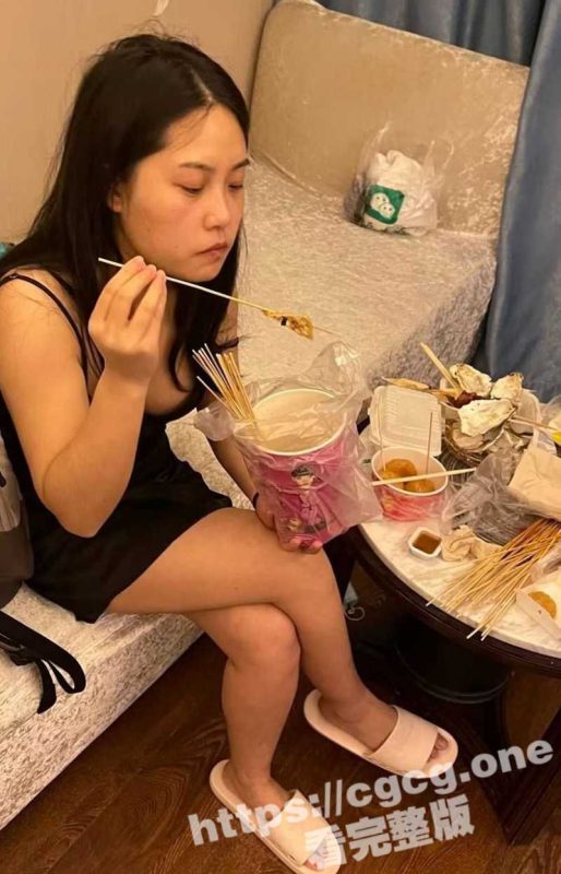 合肥已婚人妻按脚技师 被大哥pua带回家调教狂操 玩够了就分手 怼脸拍摄贵在真实！-51吃瓜网